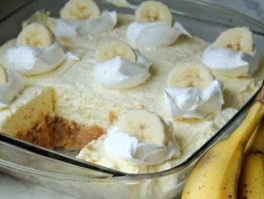 Banana Cream Cheesecake cake!!! - top petstips